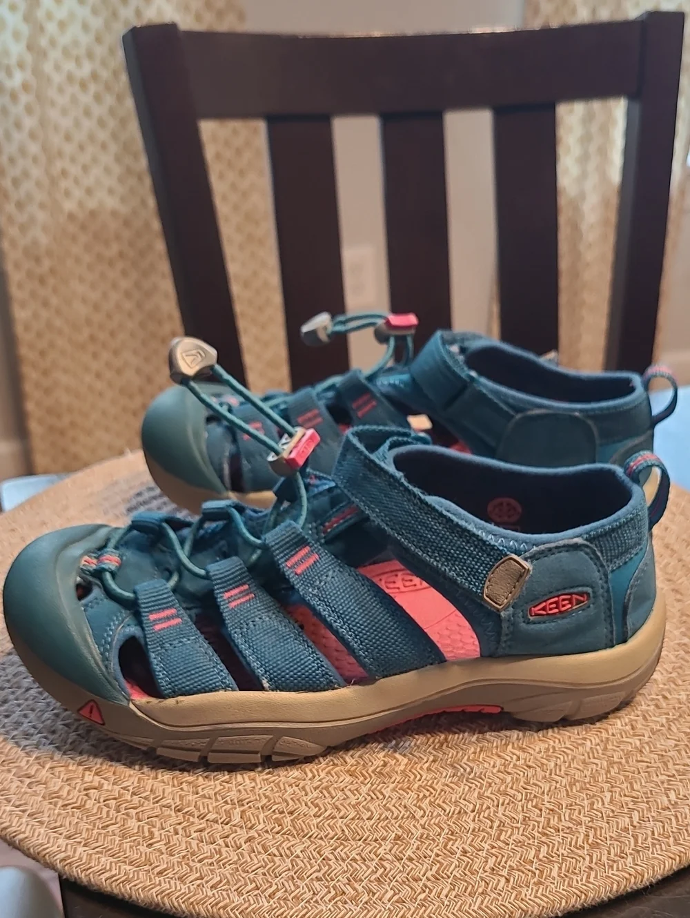 Keen Newport H2 Hiking Water Sandal Lagoon & Bright Pink Size 4